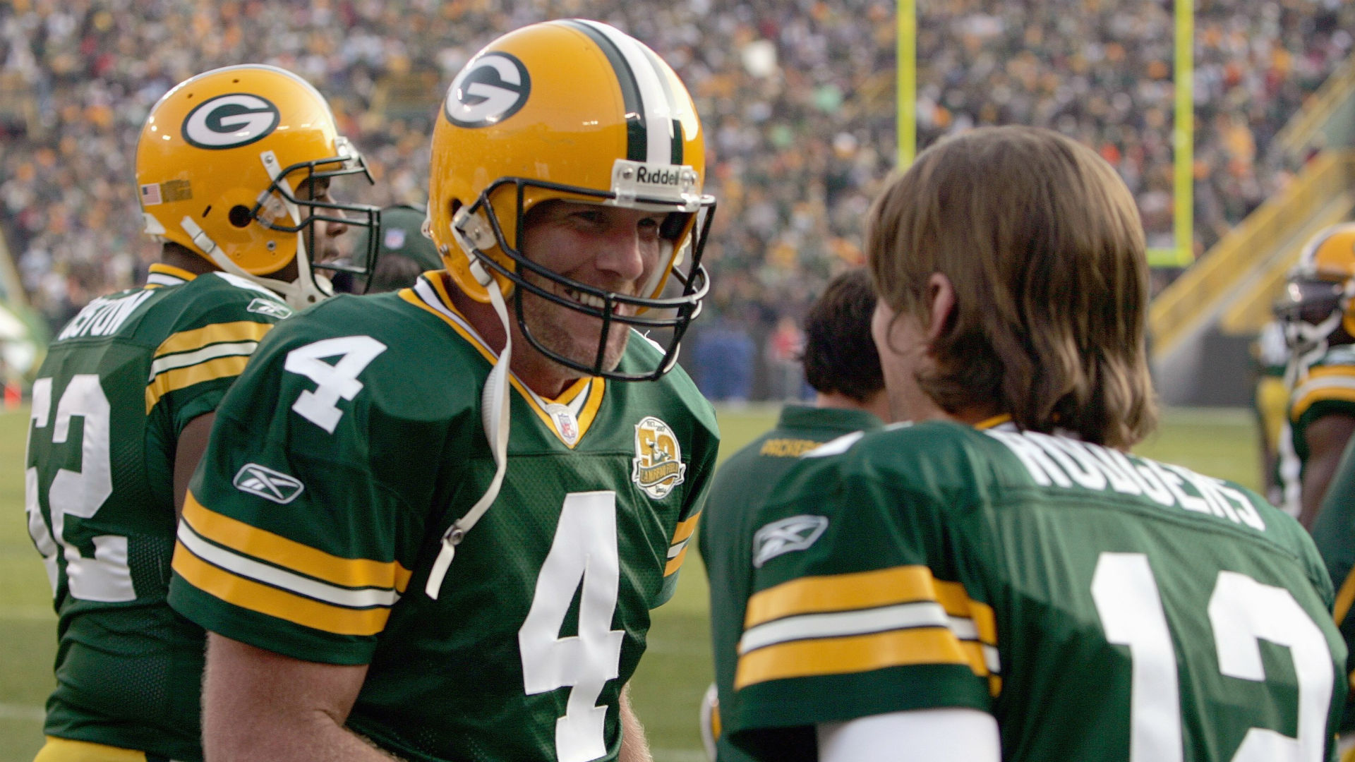 Favre_Rodgers_Getty_0731_ftr